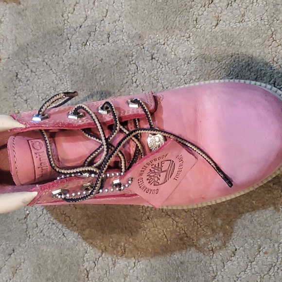 Pink Women's Timberland Nellie chuck boots. 6.5 - Picture 2 of 8